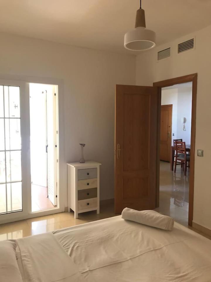 Espectacular Residencial En 1A Linea Con Piscina Leilighet Benajarafe Eksteriør bilde